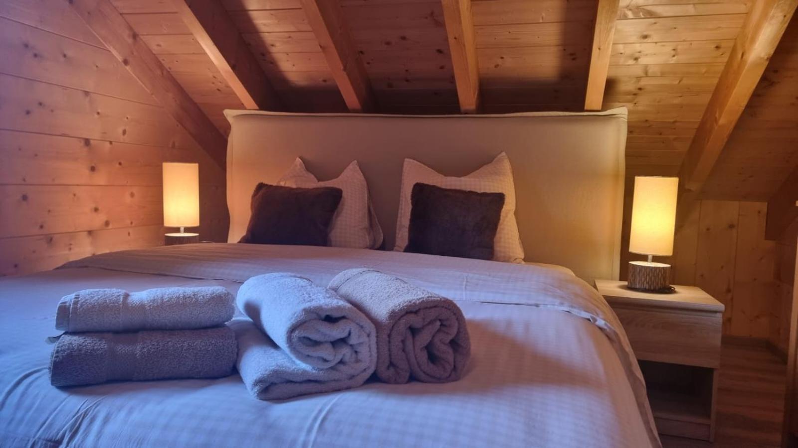 Le Chalet Du Pere Michel, Jacuzzi, Sauna, Jardin La Bresse Exterior photo